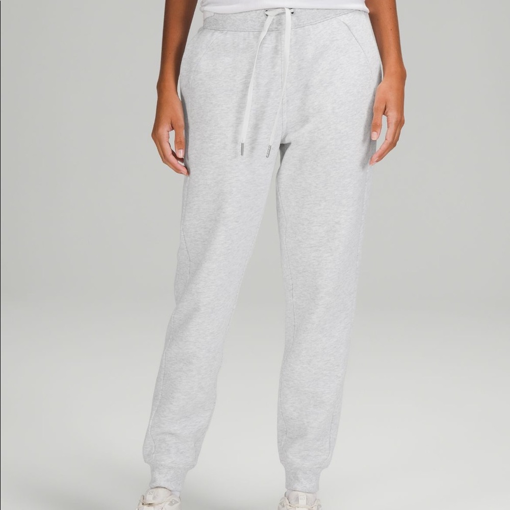 Lululemon Scuba High Rise Jogger